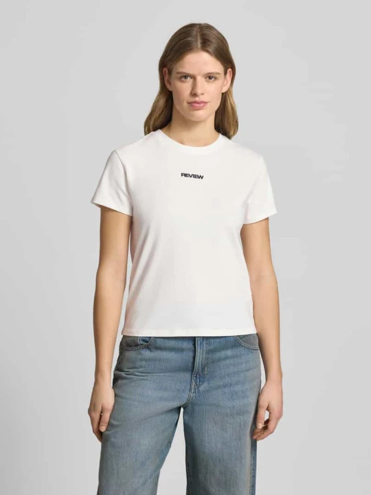 Zdjęcie produktu T-shirt z okrągłym dekoltem i wyhaftowanym logo REVIEW Złamany biały