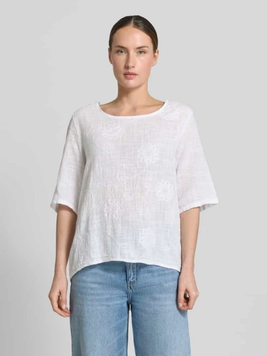 Zdjęcie produktu t-shirt z okrągłym dekoltem model 'Li44alii' ZABAIONE Biały