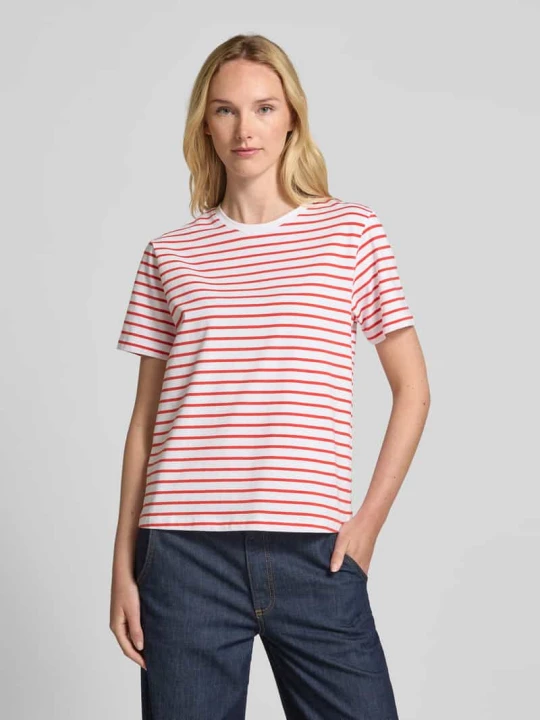 Zdjęcie produktu T-shirt z okrągłym dekoltem model ‘NORA’ Vila Jasnoczerwony