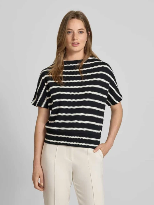 Zdjęcie produktu T-shirt z okrągłym dekoltem model ‘Usalina’ Someday Czarny