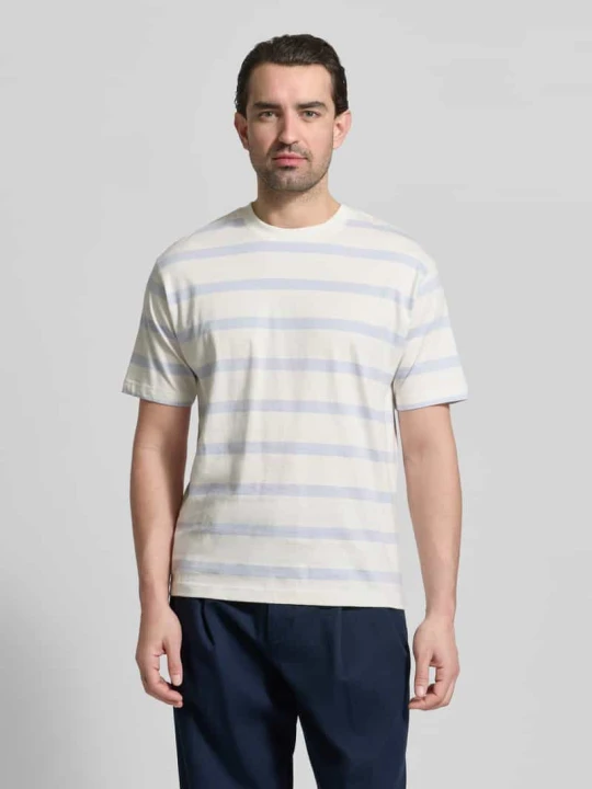Zdjęcie produktu T-shirt z prążkowanym okrągłym dekoltem MCNEAL Jasnoniebieski
