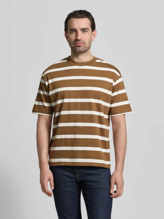 Zdjęcie produktu T-shirt z prążkowanym okrągłym dekoltem MCNEAL Jasnobrązowy