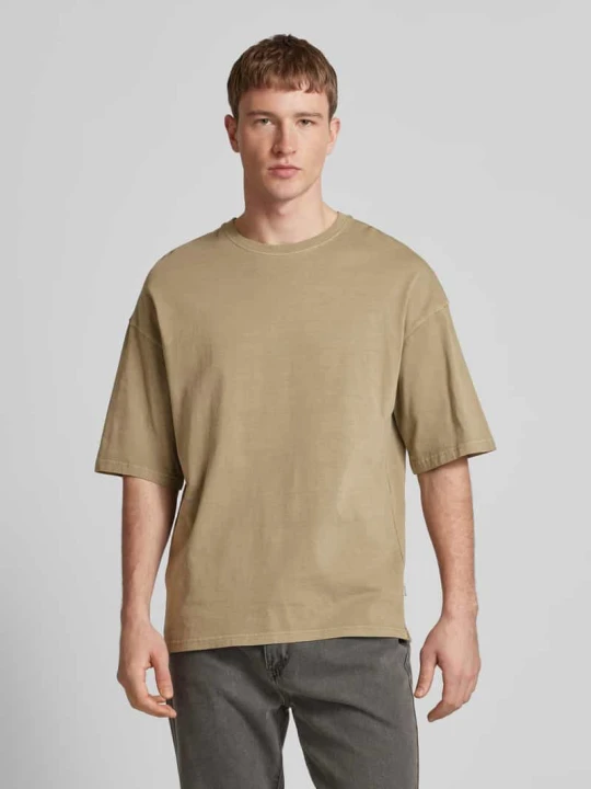 Zdjęcie produktu T-shirt z prążkowanym, okrągłym dekoltem model ‘CHARGE’ Jack&Jones Beżowy