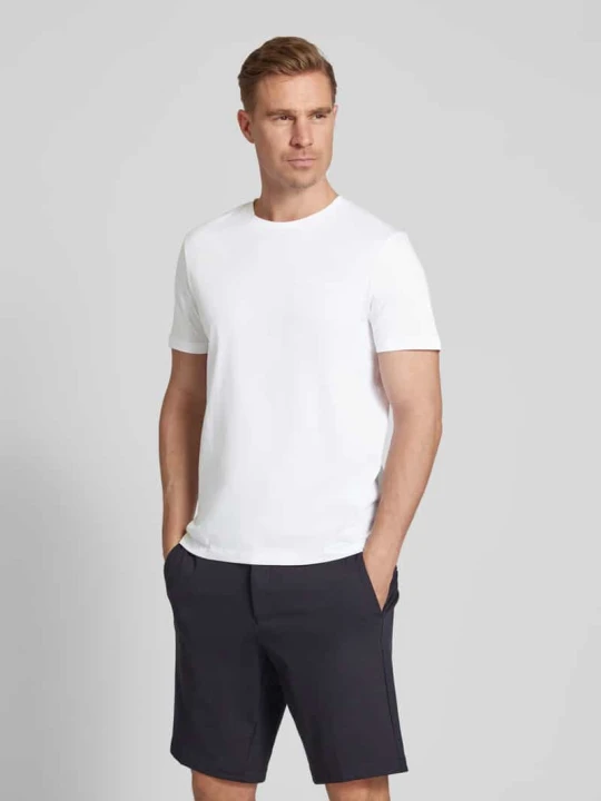 Zdjęcie produktu T-shirt męski JOOP! Collection;Czysta bawełna;Krój regular fit;Model ‘Cosmo’;Jednolity kolor;Okrągły dekolt z prążkowanego ściągacza;Długość tyłu w rozmiarze M: