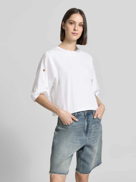 Zdjęcie produktu t-shirt z rękawem o dł. 3/4 i haftem angielskim Marc Cain Biały