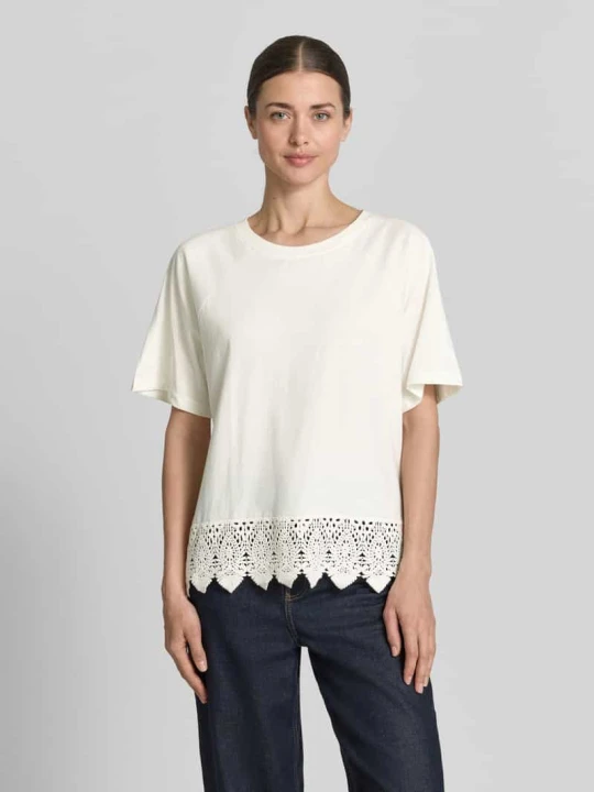 Zdjęcie produktu t-shirt z szydełkową koronką model 'Cimon' Freequent Biały