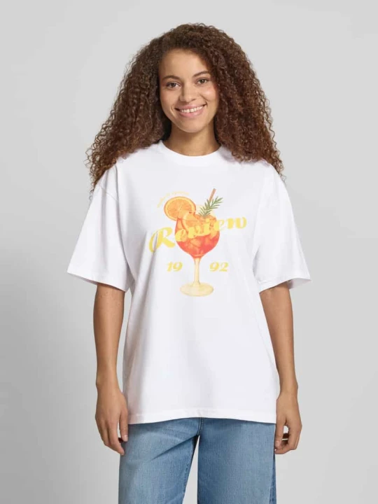 Zdjęcie produktu t-shirt z tylnym nadrukiem z motywem REVIEW Beżowy