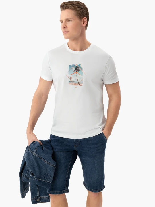 Zdjęcie produktu T-shirt z wakacyjnym printem T-CHILMOON Volcano Biały
