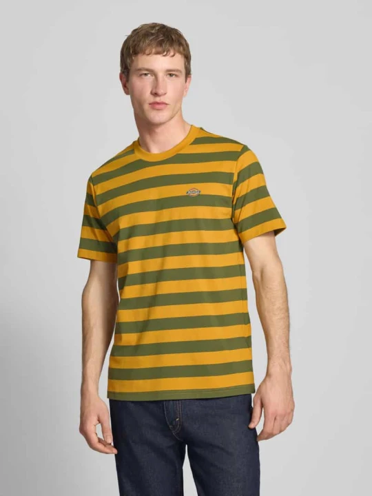 Zdjęcie produktu T-shirt z Wyhaftowane logo Model 'RIVERGROVE' Dickies Zielony