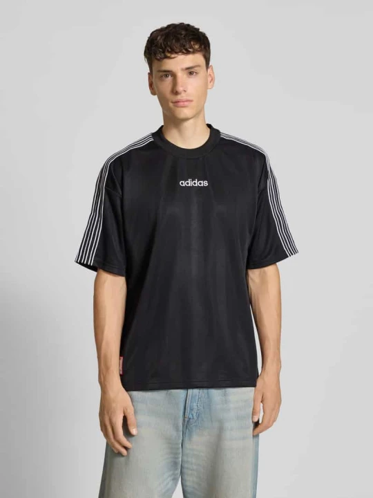 Zdjęcie produktu T-shirt z wyhaftowanym logo adidas Originals Czarny