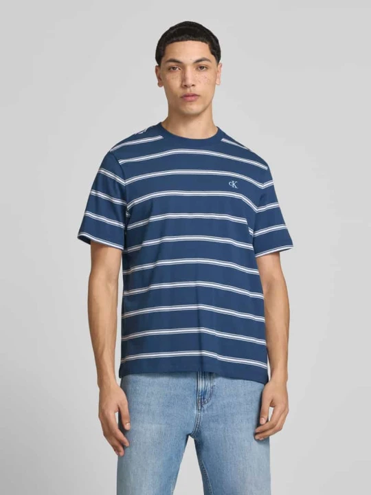 Zdjęcie produktu t-shirt z wyhaftowanym logo Calvin Klein Jeans Granatowy