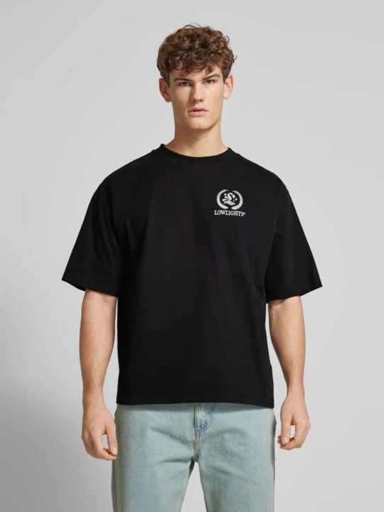 Zdjęcie produktu T-shirt z wyhaftowanym logo Low Lights Studios Czarny