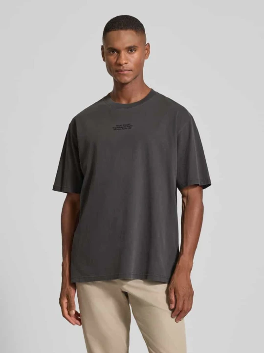 Zdjęcie produktu T-shirt z wyhaftowanym logo model ‘Oliver’ Wood Wood czarny