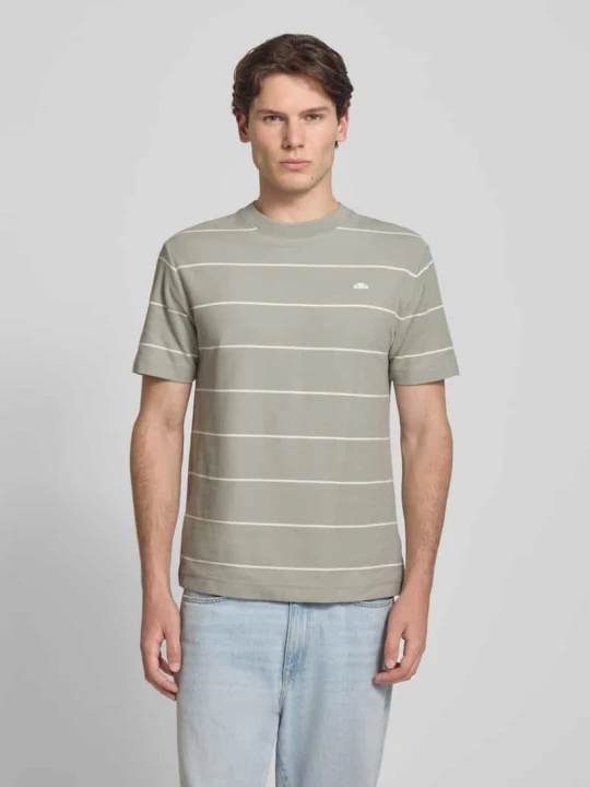 Zdjęcie produktu t-shirt z wyhaftowanym logo model 'VERRI' Ellesse Średnioszary