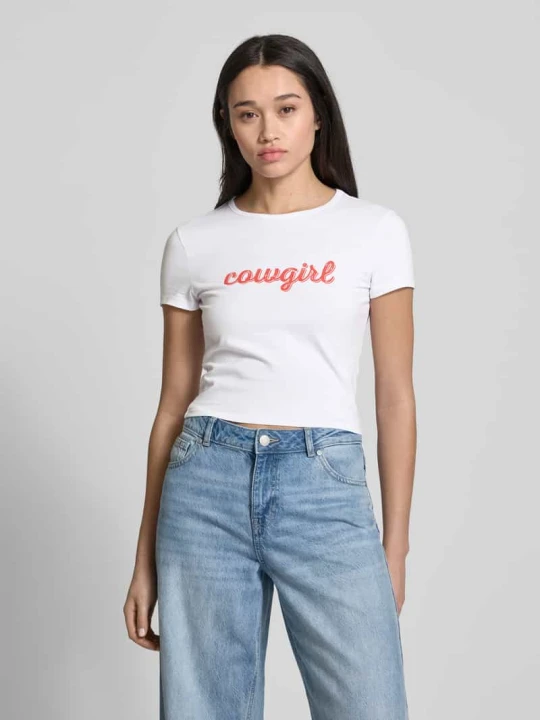 Zdjęcie produktu T-shirt z wyhaftowanym logo REVIEW Biały