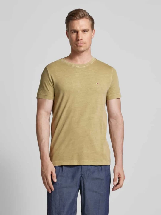 Zdjęcie produktu T-shirt z wyhaftowanym logo Tommy Hilfiger Oliwkowy