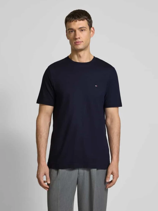 Zdjęcie produktu T-shirt z wyhaftowanym logo Tommy Hilfiger Granatowy