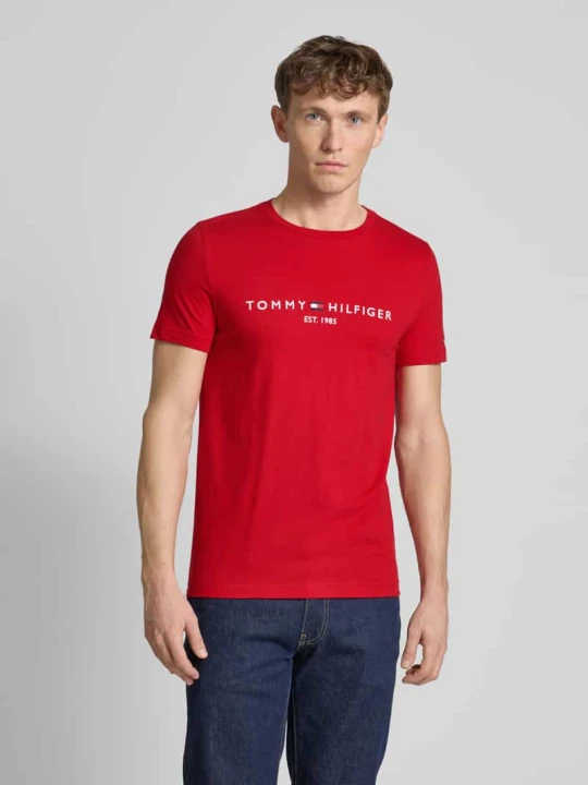 Zdjęcie produktu T-shirt z wyhaftowanym logo Tommy Hilfiger Czerwony