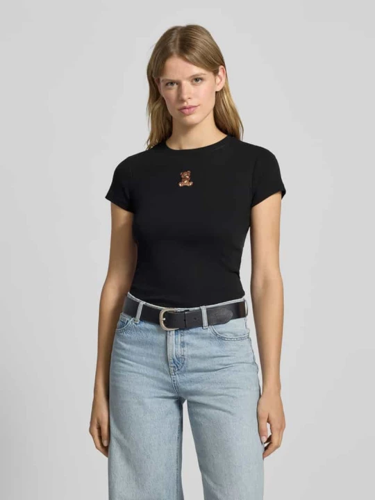 Zdjęcie produktu T-shirt z wyhaftowanym motywem i okrągłym dekoltem REVIEW Czarny