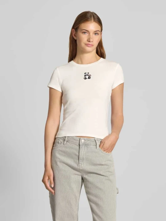 Zdjęcie produktu T-shirt z wyhaftowanym motywem i okrągłym dekoltem REVIEW Biały