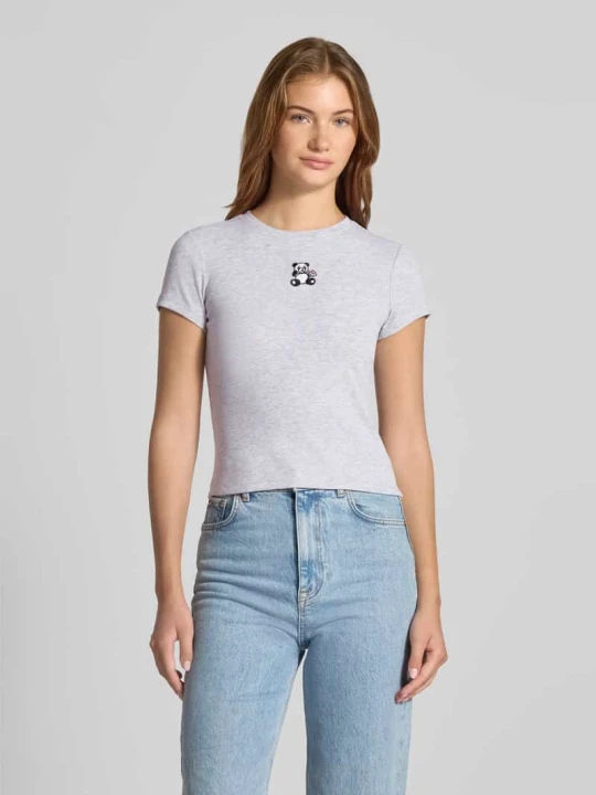Zdjęcie produktu T-shirt z wyhaftowanym motywem i okrągłym dekoltem REVIEW Jasnoszary melanż