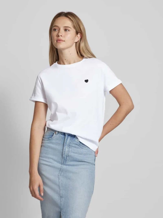 Zdjęcie produktu T-shirt z wyhaftowanym motywem model ‘Serz’ Opus Biały