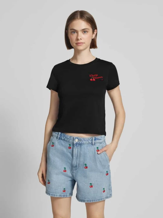 Zdjęcie produktu T-shirt z wyhaftowanym motywem REVIEW Czarny