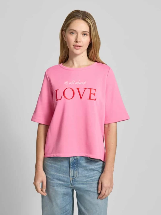 Zdjęcie produktu T-shirt z naszywanym hasłem milano italy Mocnoróżowy