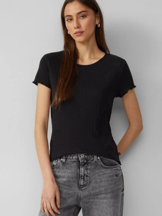 Zdjęcie produktu T-shirt z wzorem ajour QS czarny