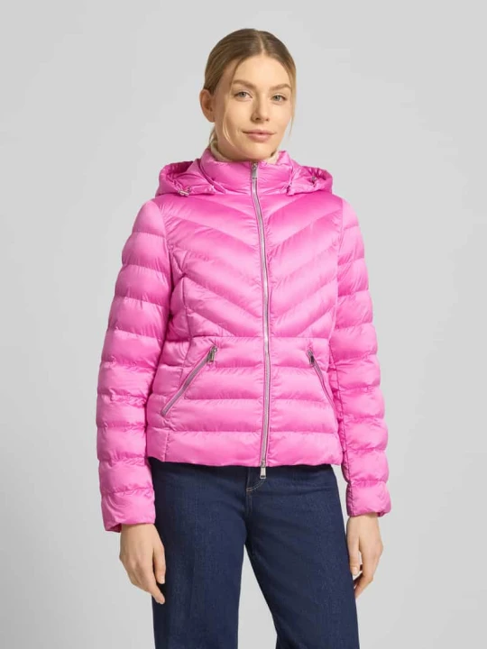 Zdjęcie produktu Taliowana pikowana kurtka z dwukierunkowym zamkiem błyskawicznym model 'ANYA' BEAUMONT Mocnoróżowy