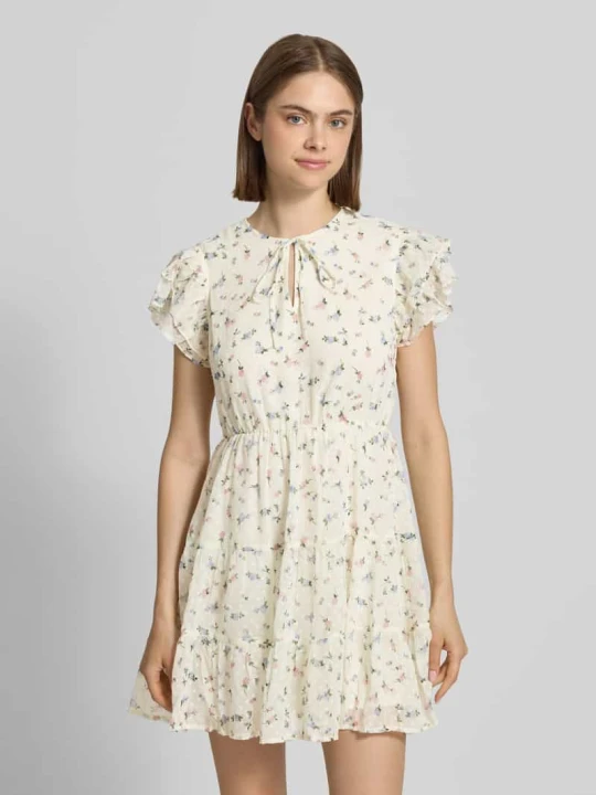 Zdjęcie produktu Taliowana sukienka casualowa z falbanami model 'ELIZA' Only Złamany biały