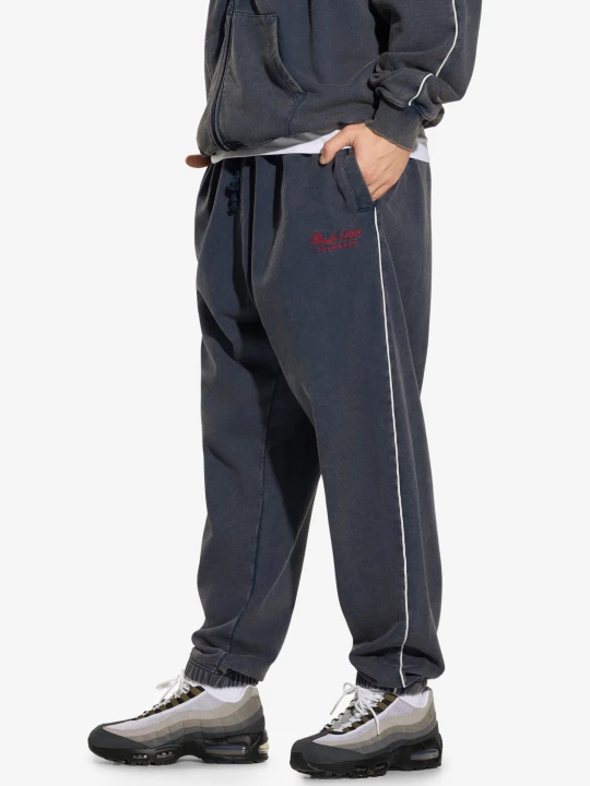 Zdjęcie produktu Team spodnie dresowe granatowe Klasyk