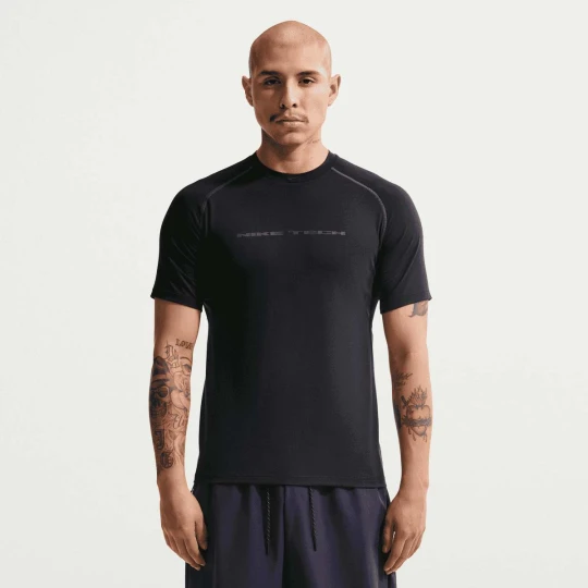 Zdjęcie produktu Tech Dri-FIT Short-Sleeve Top Nike czarny