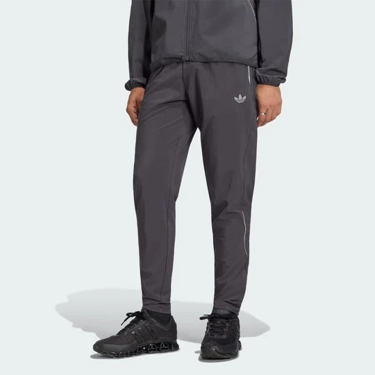 Zdjęcie produktu TECH TREFOIL ESSENTIALS WOVEN PANT Adidas Utility Black