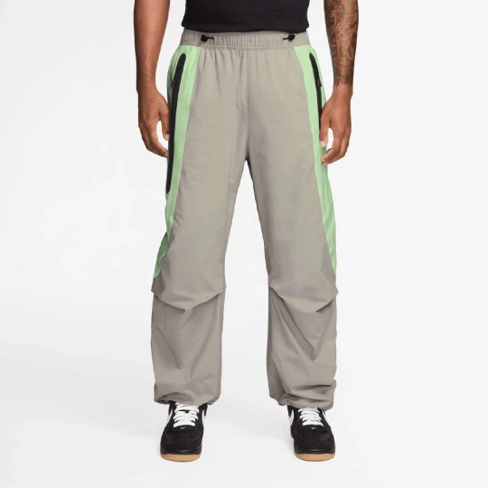 Zdjęcie produktu Tech Woven Pro Oversized Pant Nike beż