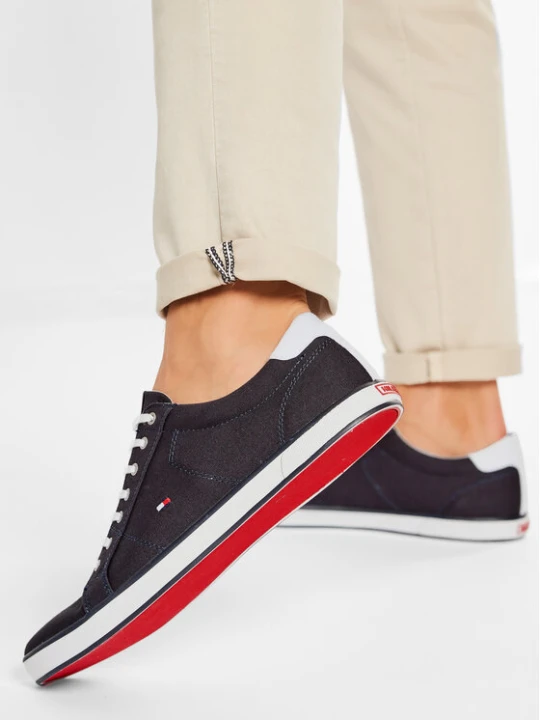 Zdjęcie produktu Tenisówki Tommy Hilfiger Harlow 1D FM0FM00596 Granatowy