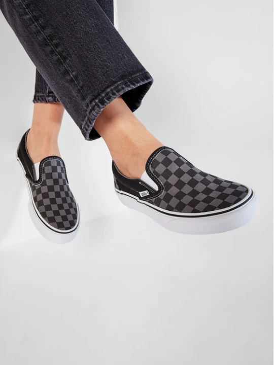 Zdjęcie produktu Tenisówki Vans Classic Slip-On VN000EYEBPJ Czarny