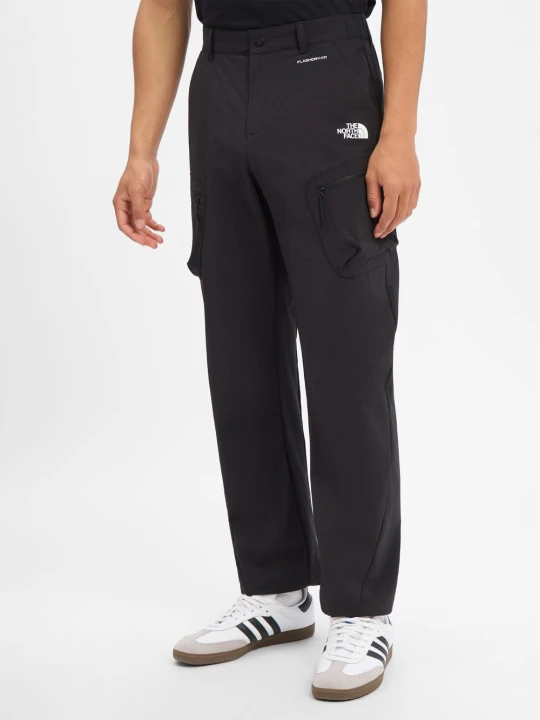 Zdjęcie produktu The North Face spodnie cargo Mężczyźni Sztuczne włókno czarny