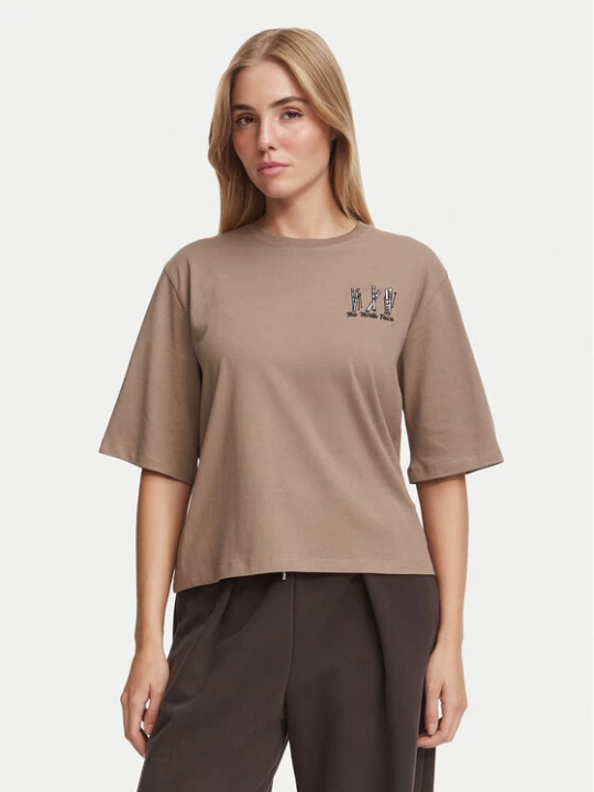 Zdjęcie produktu The North Face T-Shirt NF0A8JAP Beżowy ciemny Boxy Fit