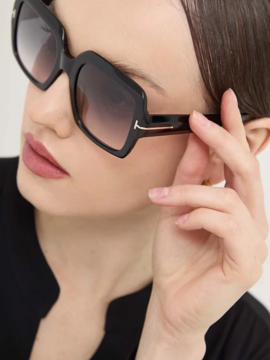 Zdjęcie produktu Tom Ford okulary przeciwsłoneczne czarny