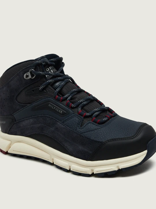 Zdjęcie produktu Tommy Hilfiger Buty trekkingowe Mix Chukka Runner | zamsz granatowy
