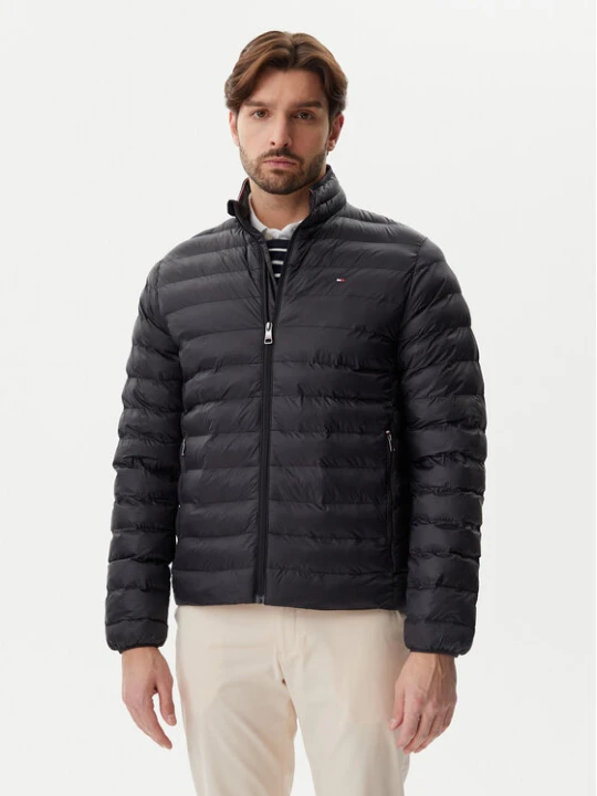Zdjęcie produktu Tommy Hilfiger Kurtka przejściowa Core Packable MW0MW39990 Czarny Regular Fit