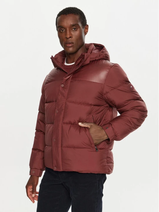 Zdjęcie produktu Tommy Hilfiger Kurtka puchowa MW0MW36569 Bordowy Regular Fit