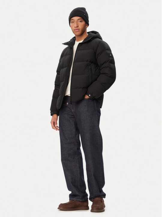 Zdjęcie produktu Tommy Hilfiger Kurtka zimowa MW0MW45303 Czarny Regular Fit