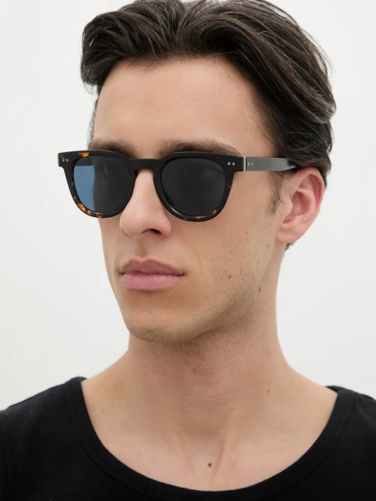 Zdjęcie produktu Tommy Hilfiger okulary przeciwsłoneczne brązowy