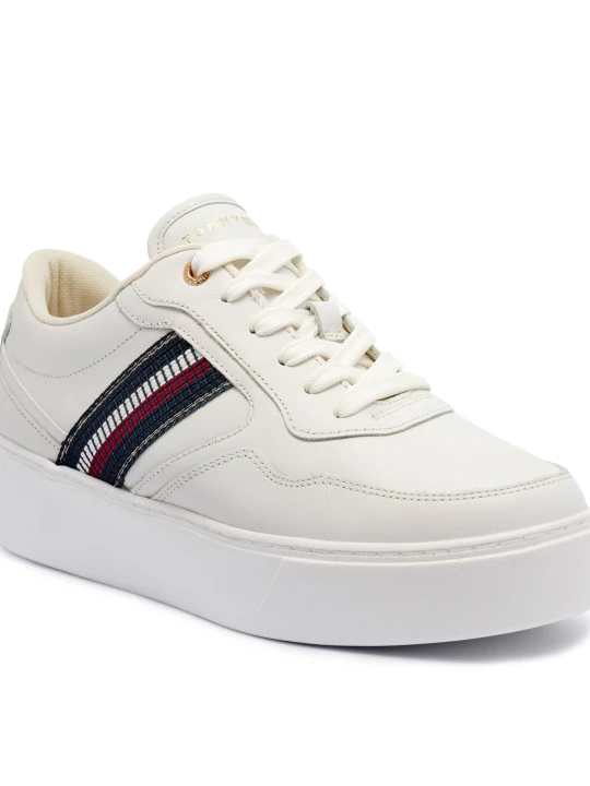 Zdjęcie produktu Tommy Hilfiger Skórzane sneakersy ecru