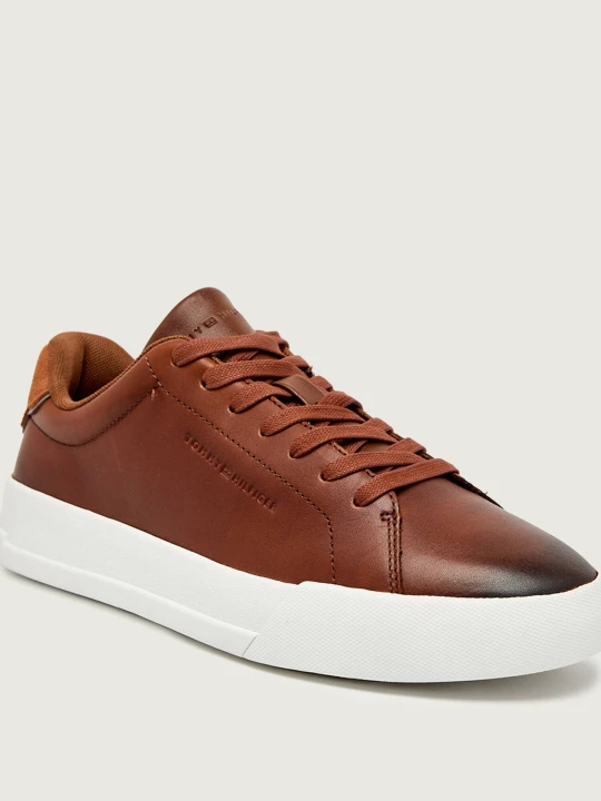 Zdjęcie produktu Tommy Hilfiger Skórzane sneakersy brązowy