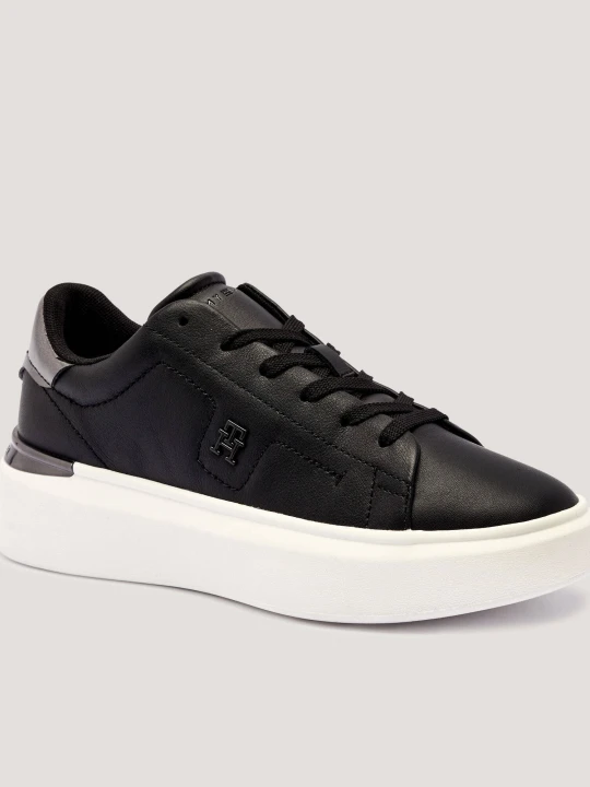 Zdjęcie produktu Tommy Hilfiger Skórzane sneakersy CHIC czarny