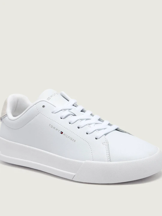 Zdjęcie produktu Tommy Hilfiger Skórzane sneakersy Court Core | zamsz biały