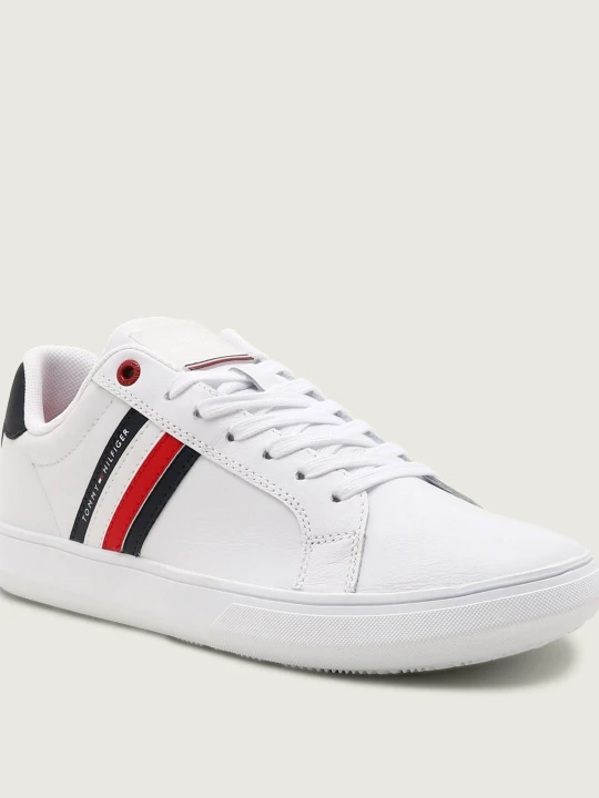 Zdjęcie produktu Tommy Hilfiger Skórzane sneakersy Essential biały